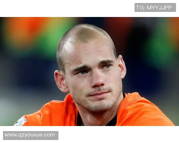 足球明星中的中场大师们如何改变比赛格局与战术风云 足球明星中的中场大师们如何改变比赛格局与战术风云